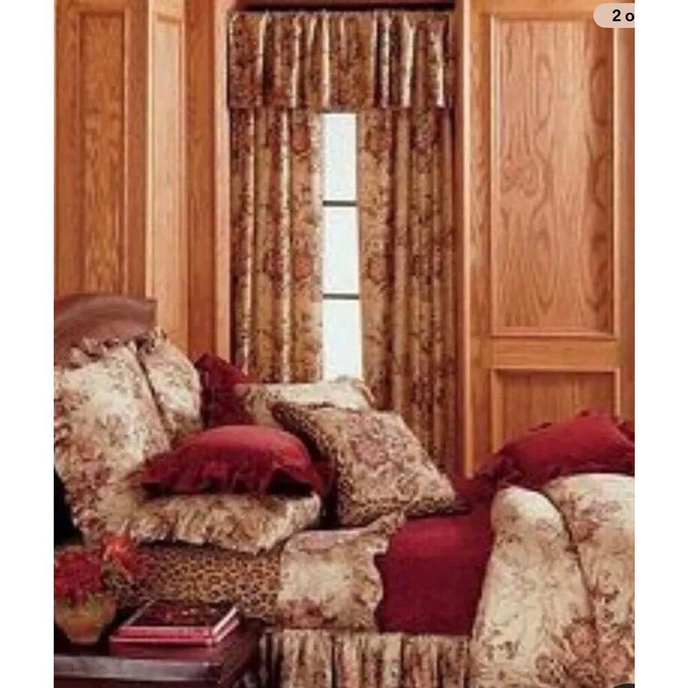 Ralph Lauren One EuropeanSham Guinevere Aragon Medieval Collection Pillow 26x26‎
